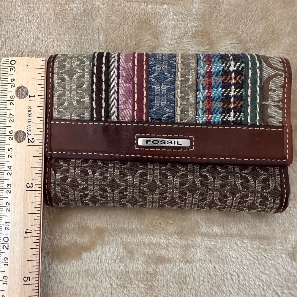 Fossil Multi-Colored Patchwork Trifold Style Wall… - image 12